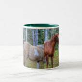 Pferdehahn-Foto auf einer BC Ranch Zweifarbige Tasse (Mittel)