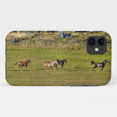 Pferdeherde, die auf einer BC Ranch laufen Case-Mate iPhone Hülle (Rückseite (Horizontal))