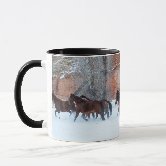 Pferdeherde im Schnee Tasse (Links)