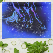 Pferdekutschenhandtuch läuft in Blue Starry Night Geschirrtuch (Gefaltet)