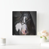 Pferdeporträt II Quadratische Wanduhr (Zuhause)