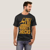 Pferdereiten Random Gravity Karos Pferdewanderung T-Shirt (Vorne ganz)