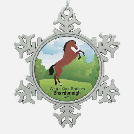 Pferdezucht mit anpassbarer Rasse und Text Schneeflocken Zinn-Ornament (Vorderseite)