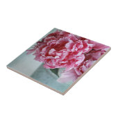 Pfingstrosen auf der Tabelle Fliese (Seite)