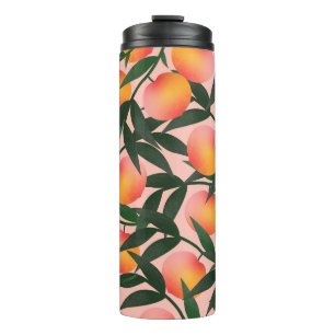 Pfirsich Frucht Rosa Hintergrund Muster. Thermosbecher