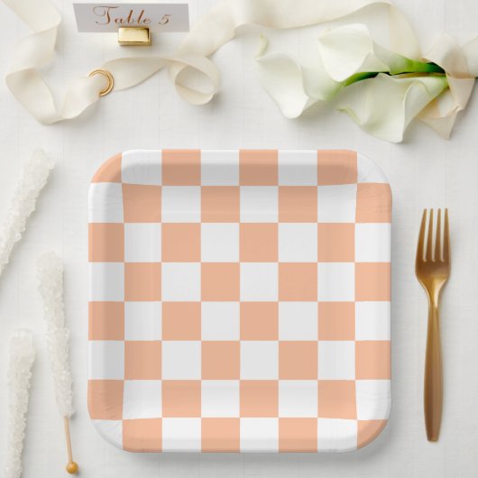 Pfirsich Fuzz Kariertes Gingham-Muster Pappteller (Hochzeit)