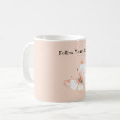Pfirsich-Träume Schmetterling Kaffeetasse (Vorderseite Links)
