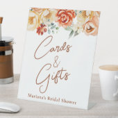 Pfirsichblumenkarten und -geschenke für Brautparty Sockelschild (In Situ)