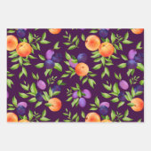 Pfirsiche Pflaumen Lila Niedliches Fruchtmuster Geschenkpapier Set (Vorderseite)