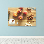 Pfirsiche und Almonds ummantelte Canvas Leinwanddruck (Insitu (Holzboden))