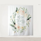 Pfirsichgrün florales Brautparty Miss zu Mrs. Wandteppich (Vorderseite)