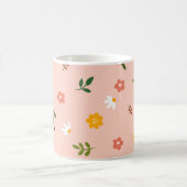 Pfirsichhintergrund mit mehrfarbigen Blumen Kaffeetasse (Mittel)