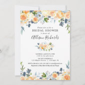 Pfirsichkoralle, blaues, blumenblaues Brautparty Einladung (Vorderseite)