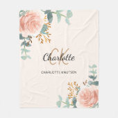 Pfirsichrosa Blumengrün, Monogramm Fleecedecke (Vorderseite)