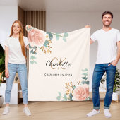 Pfirsichrosa Blumengrün, Monogramm Fleecedecke