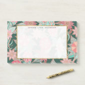 Pfirsichrosa, grüne Hand gezeichnetes Blumenmuster Post-it Klebezettel (Auf Schreibtisch)