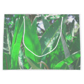 Pflanze aus grünem Blattbanan, pastellfarben Große Geschenktüte (Vorderseite)