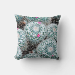 Pflanze mit Tiny Pink Blume Kissen