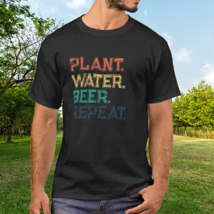 Pflanze Wasser Bier Wiederholung Farbige Typografi T-Shirt
