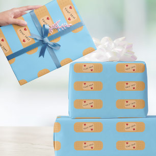 Pflaster Verband personalisierbarer Text Geschenkpapier