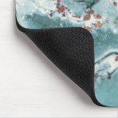 Pflaumen-Blüte im Schnee Mousepad (Ecke)