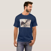 Pflaumen-Blüten und der Mond, Hokusai T-Shirt (Vorne ganz)