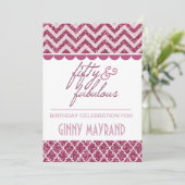 Pflaumen-Glitzer fünfzig und fabelhafter Einladung (Stehend Vorderseite)