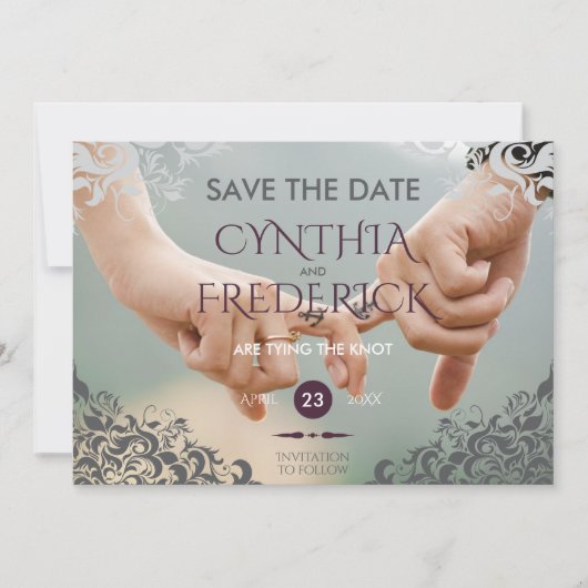 Pflaumenbarocke Kronleuchter-Hochzeit speichert da Save The Date (Vorderseite)