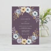 Pflaumenblaue Anemone Hochzeit Einladung (Stehend Vorderseite)