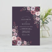 Pflaumenfarbene Lavendel-Hochzeit Einladung (Stehend Vorderseite)