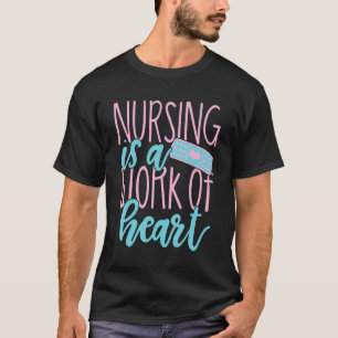 Pflege Ist Eine Herzensangelegenheit Süße Kranken T-Shirt
