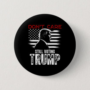 Pflege stimmt immer noch über Trump-Shirt-Geschenk Button
