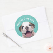 Pflege von Haustieren mit niedrigem Poly Runder Aufkleber (Umschlag)