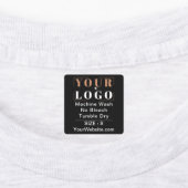 Pflegeanleitung und großflächiges Schwarzes Kleidu Etiketten (Befestigt)