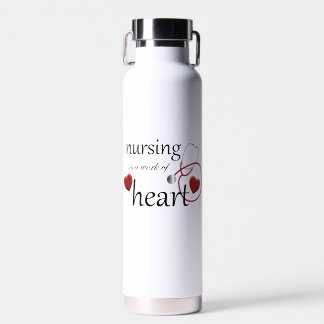 Pflegearbeiten der Herzkrankheit Trinkflasche