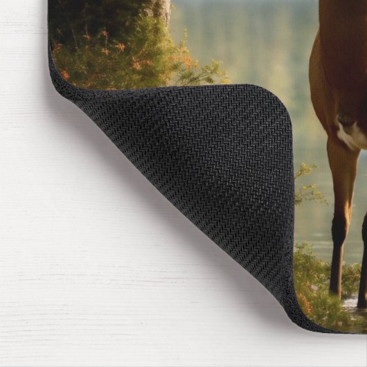 Phantastisch 12 Punkte in den Herbstgewässern Mousepad (Ecke)