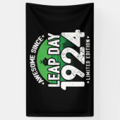 Phantastisch seit 1924 Leap Year Day Feb 29 Birthd Banner (Vertikal)