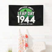 Phantastisch seit 1944 Leap Year Day Feb 29 Birthd Banner (Insitu)