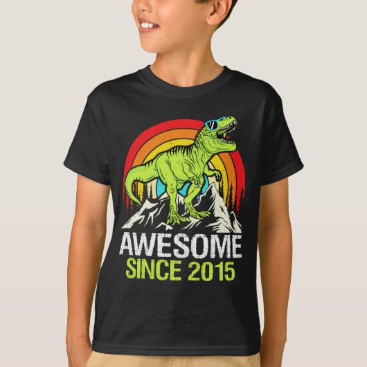 Phantastisch Seit 2015 Dinosaurier 8. Geburtstag T-Shirt (Vorderseite)