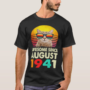 Phantastisch seit August 1941 82. Geburtstagskatze T-Shirt