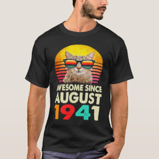 Phantastisch seit August 1941 82. Geburtstagskatze T-Shirt
