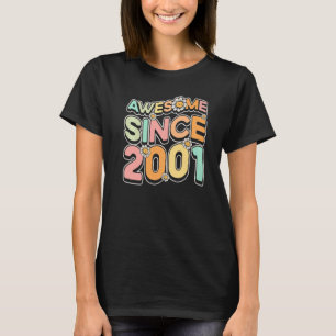 Phantastisch seit dem Jahr 2001 Blume-thematisches T-Shirt