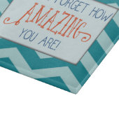 Phantastische Ermutigung mit Aquamarinem Zickzack  Schneidebrett (Ecke)