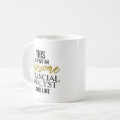 Phantastische Finanzanalytiker sehen aus wie Kaffeetasse (Vorderseite Links)