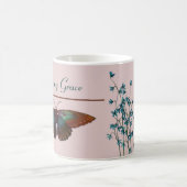 Phantastische Grace und Schmetterlinge und Blume Kaffeetasse (Mittel)
