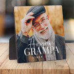 Phantastische Grampa Seit 20XX Einfaches elegantes Fotoplatte<br><div class="desc">Dieses einfache und moderne Design besteht aus Serifen und kursiver Typografie und fügt ein individuelles Foto hinzu</div>