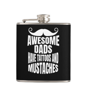 Phantastische Väter mit schwarzer Flasche haben Ta Flachmann
