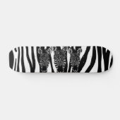 Phantastische Zebra Herd auf Zebra Print Skateboard (Horizontal)