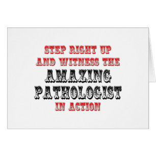 Phantastischer Pathologe in Aktion