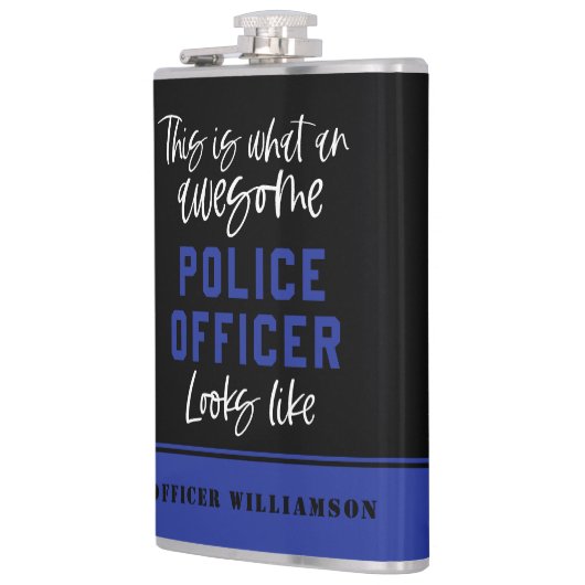 Phantastischer Polizeibeamter Flachmann (Links)